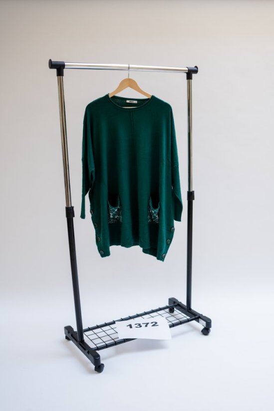 Zelený pulóver s dlhými rukávmi a vreckami - Veľkosť: UNI